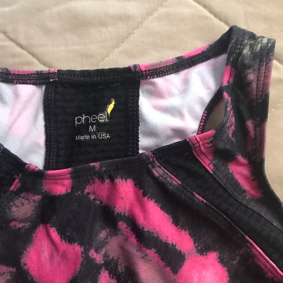 NWT 2piece - Picture 3 of 3